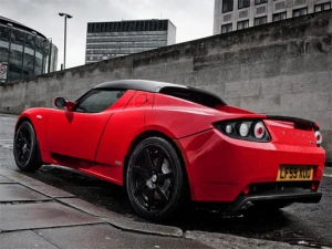 Tesla Roadster Slide - Play Free Online HTML5 Browser Game on TapToRun